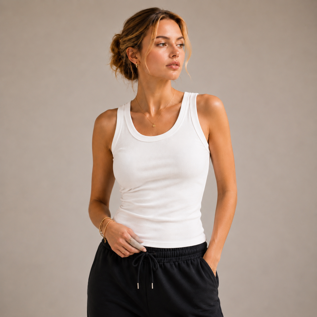 Seamless Ribbed Tank Top with Built-In Bra – Wire-Free Everyday Comfort