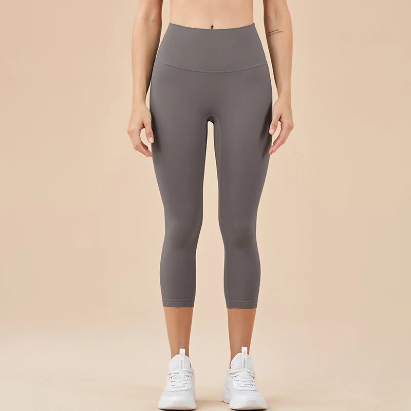 High-Waisted Seamless Capri Leggings