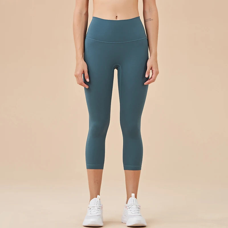 High-Waisted Seamless Capri Leggings