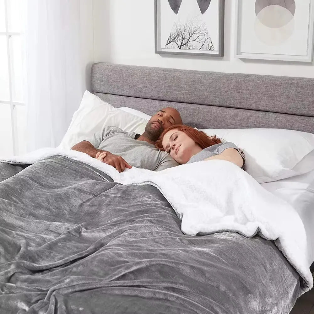 Avermate™ Sherpa Fleece Blanket