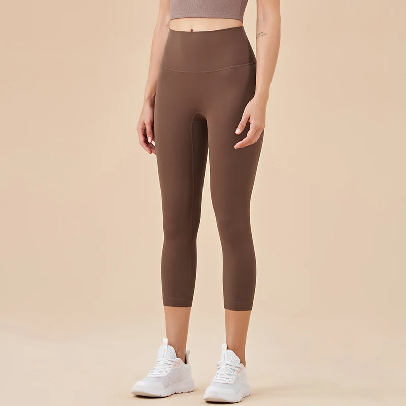 High-Waisted Seamless Capri Leggings