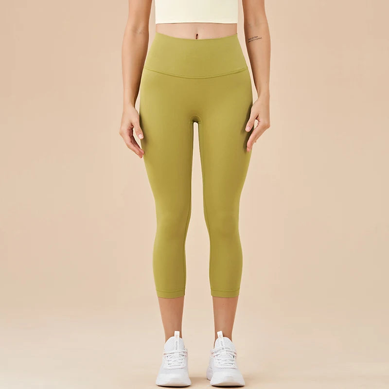 High-Waisted Seamless Capri Leggings