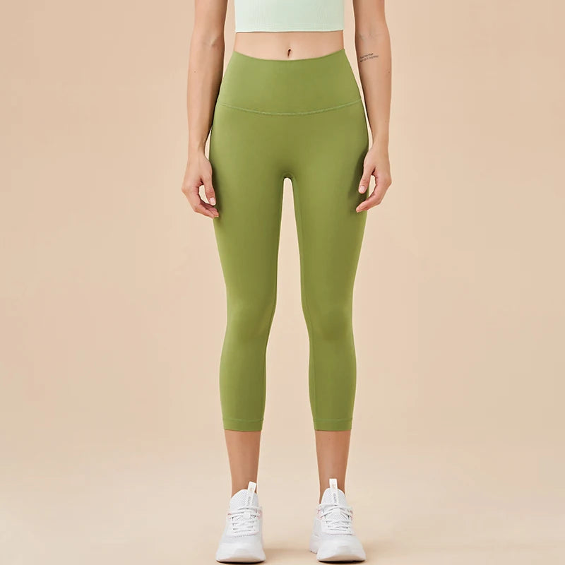 High-Waisted Seamless Capri Leggings